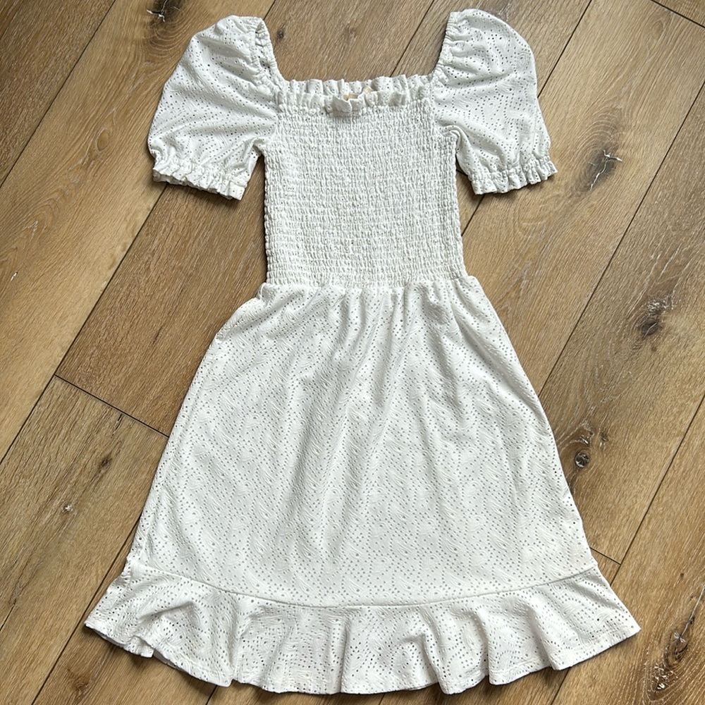 Michael Kors Womens White Eyelet Smocked Peasant Beachy Ruffle Dress Siz…